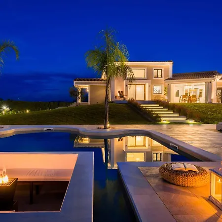 Shangri-la Villa Sarakinádhon