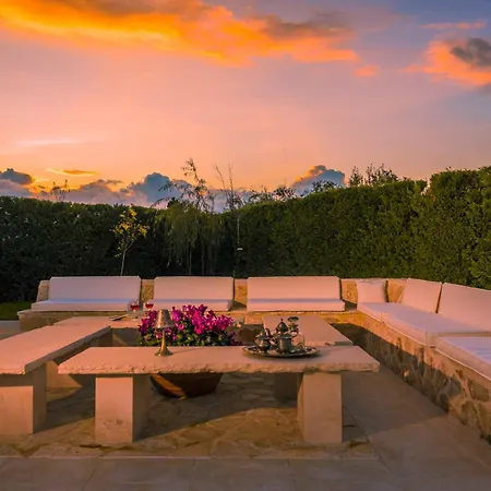 Shangri-la Villa
