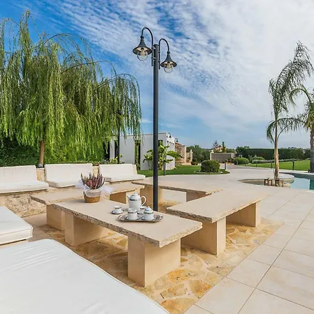 Shangri-la Villa Sarakinadhon