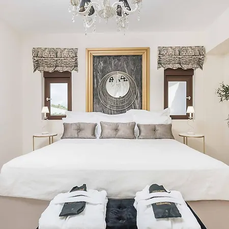 Villa Shangri-la *